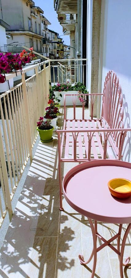 Angela'S Apartment. Elegant Two Bedroom House In Irsina Luaran gambar