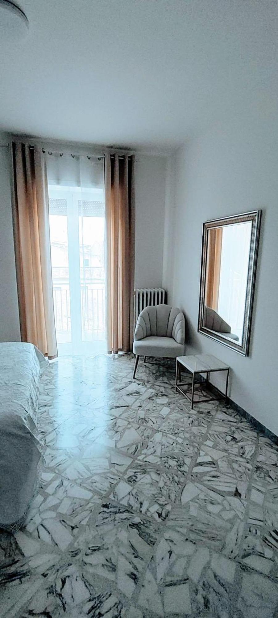 Angela'S Apartment. Elegant Two Bedroom House In Irsina Luaran gambar